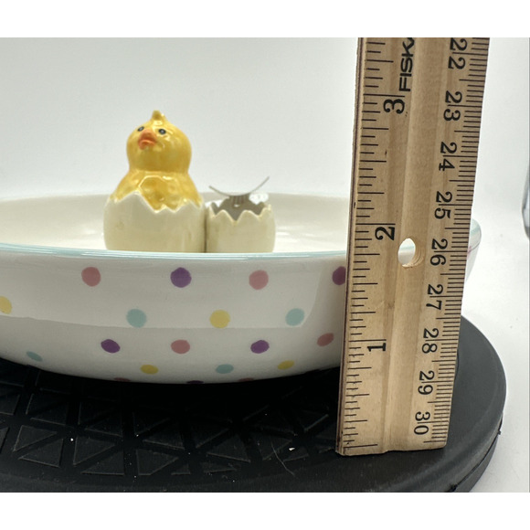 10 Strawberry Street Whimsical Cupboard Chick Party Serving Bowl - Picture 4 of 7